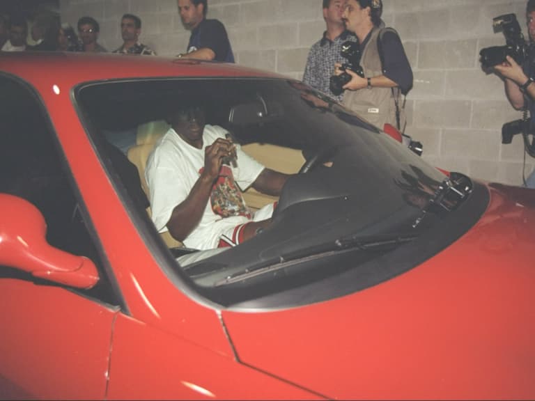 麥克喬丹 Michael Jordan 1997年法拉利 550 Maranello 拍出270萬美元！原估價上限130萬翻倍