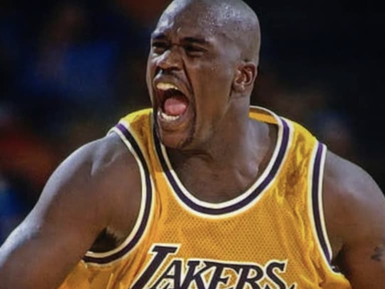 NBA／Shaquille O'Neal 拍賣會想幫忙抬價竟變冤大頭！意外得標勞力士送兒子！