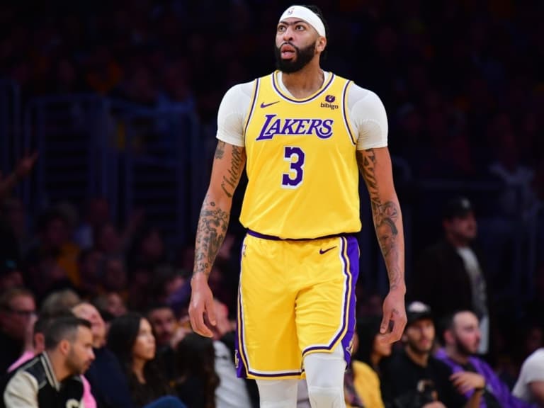 NBA／戴維斯 Anthony Davis 憶湖人時期增重268磅扛中鋒！網友吵翻：換東契奇誰都會換！