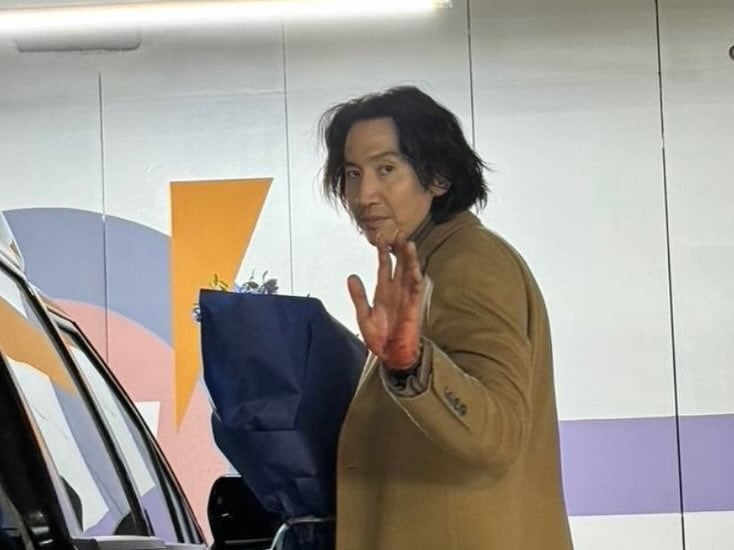 李光洙看都敬秀演唱會也要玩 Bubble！自曝「動作超級敏捷」仍被逮到！
