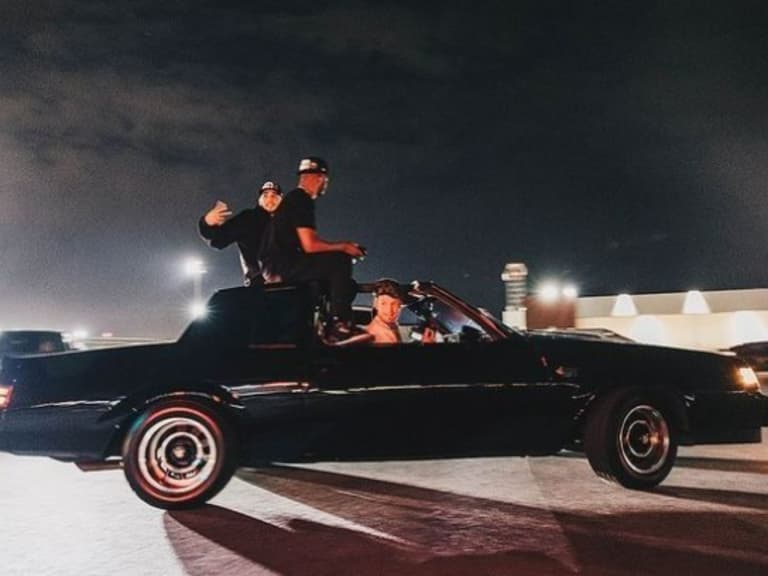 Devin Booker 私人車庫再曝光！汽車網紅直擊大量美式老車，稀有 Buick GNX 成焦點！