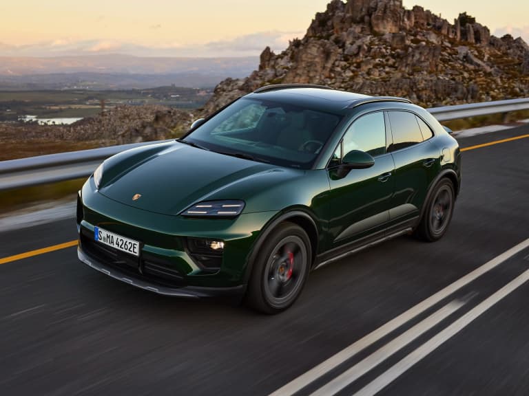 保時捷 Porsche 燃油版 Macan 回歸！執行長證實：「2028 年與電動版並行！」