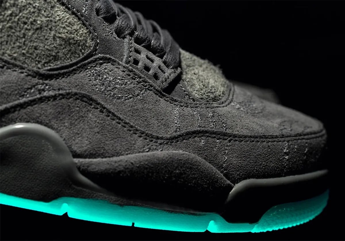 KAWS x Air Jordan 4 夢幻聯名 2027 年重磅回歸!全新配色、發售詳情搶先看!