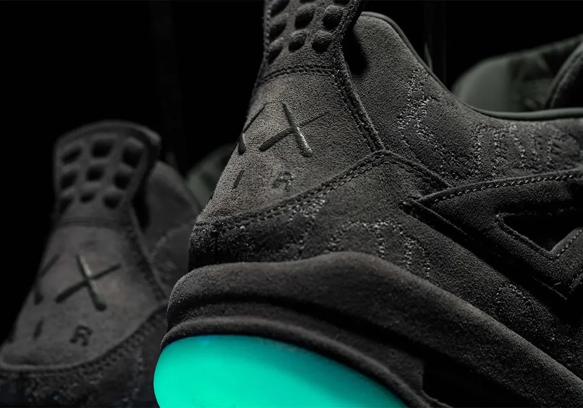 KAWS x Air Jordan 4 夢幻聯名 2027 年重磅回歸!全新配色、發售詳情搶先看!