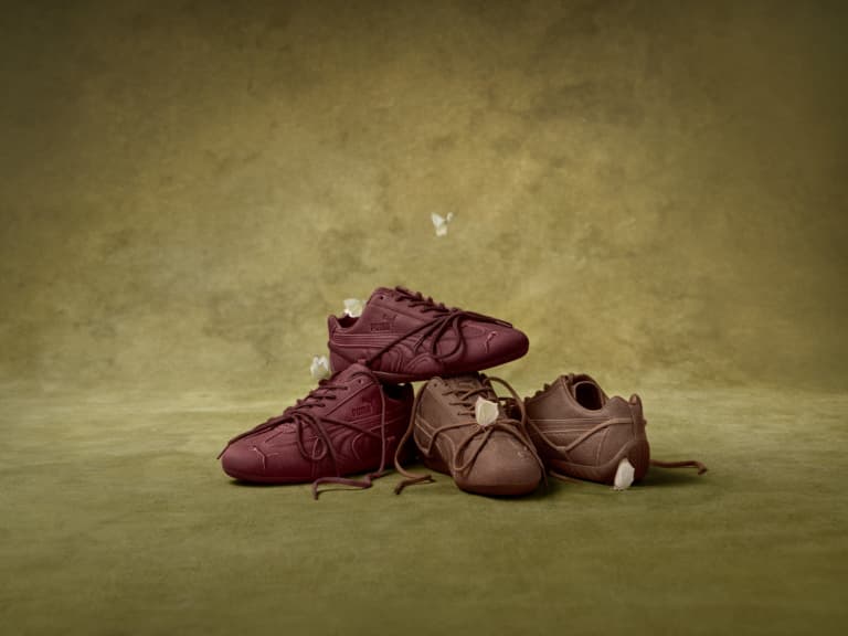 ROSÉ 掀起「勃根地紅」風潮！PUMA x ROSÉ 聯名 Speedcat 2 款新色上市，細節設計超講究！