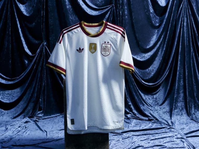 世足／西班牙睽違16年再奪冠！adidas推「冠軍二星」客場球衣，亞馬爾、佩德里戰袍升級曝光！