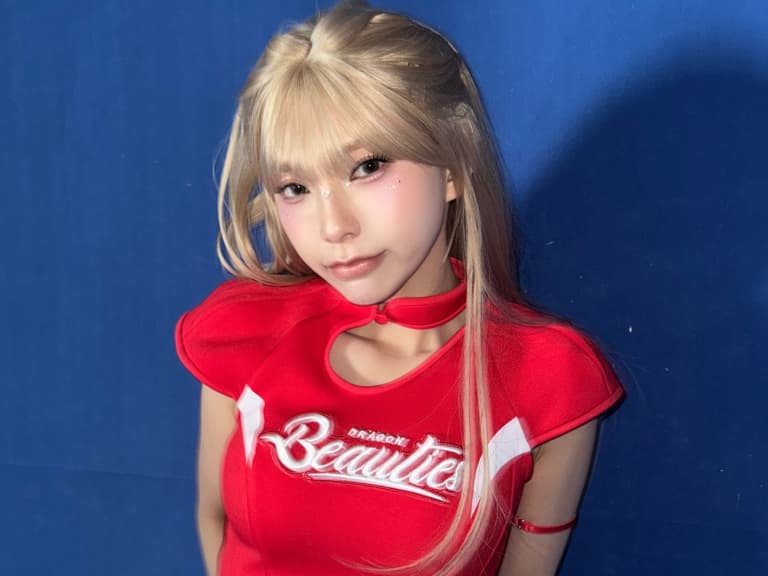 李芷霖海邊辣照釋出！白色上衣太透好身材直接藏不住！【野生抓正妹】