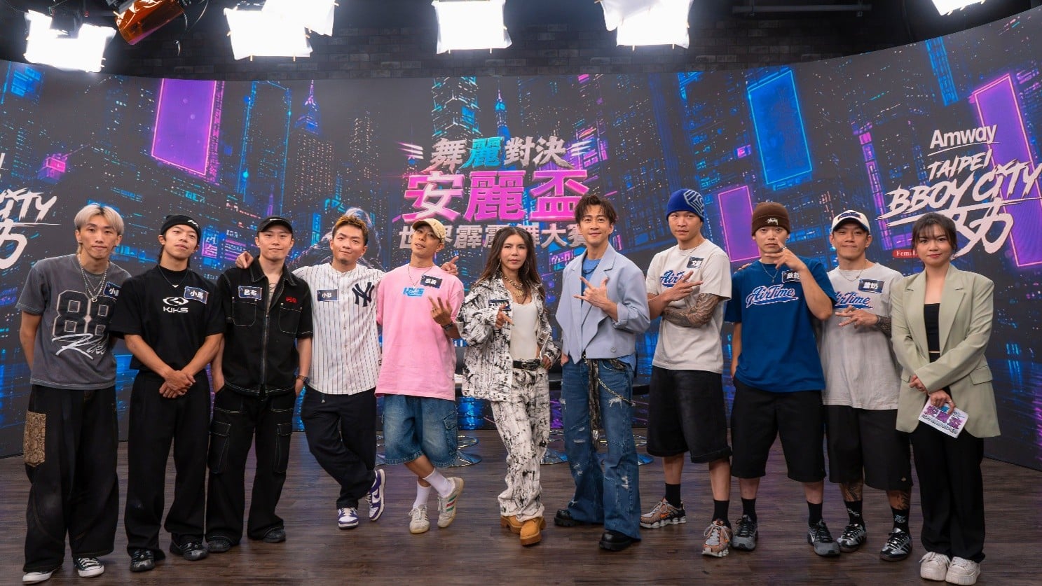 緯來體育10月9日首播《舞麗對決》！陳漢典機智幽默穿梭Battle現場、NIKE老師從表演者視角揭秘舞台魅力！