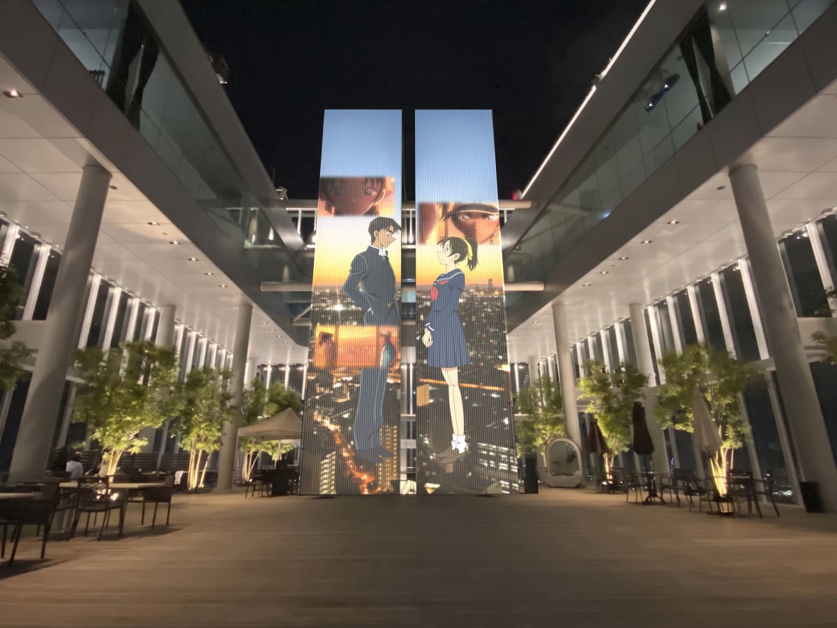 《名偵探柯南》平次夕陽下告白和葉成功!動畫等了28年,阿倍野展望台同步推出特別展!