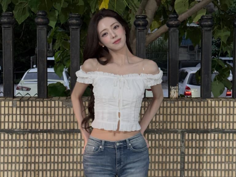 ITZY Yuna 申有娜身高 170 公分 IG 健身美照曝光！可樂瓶身材再掀整形爭議！