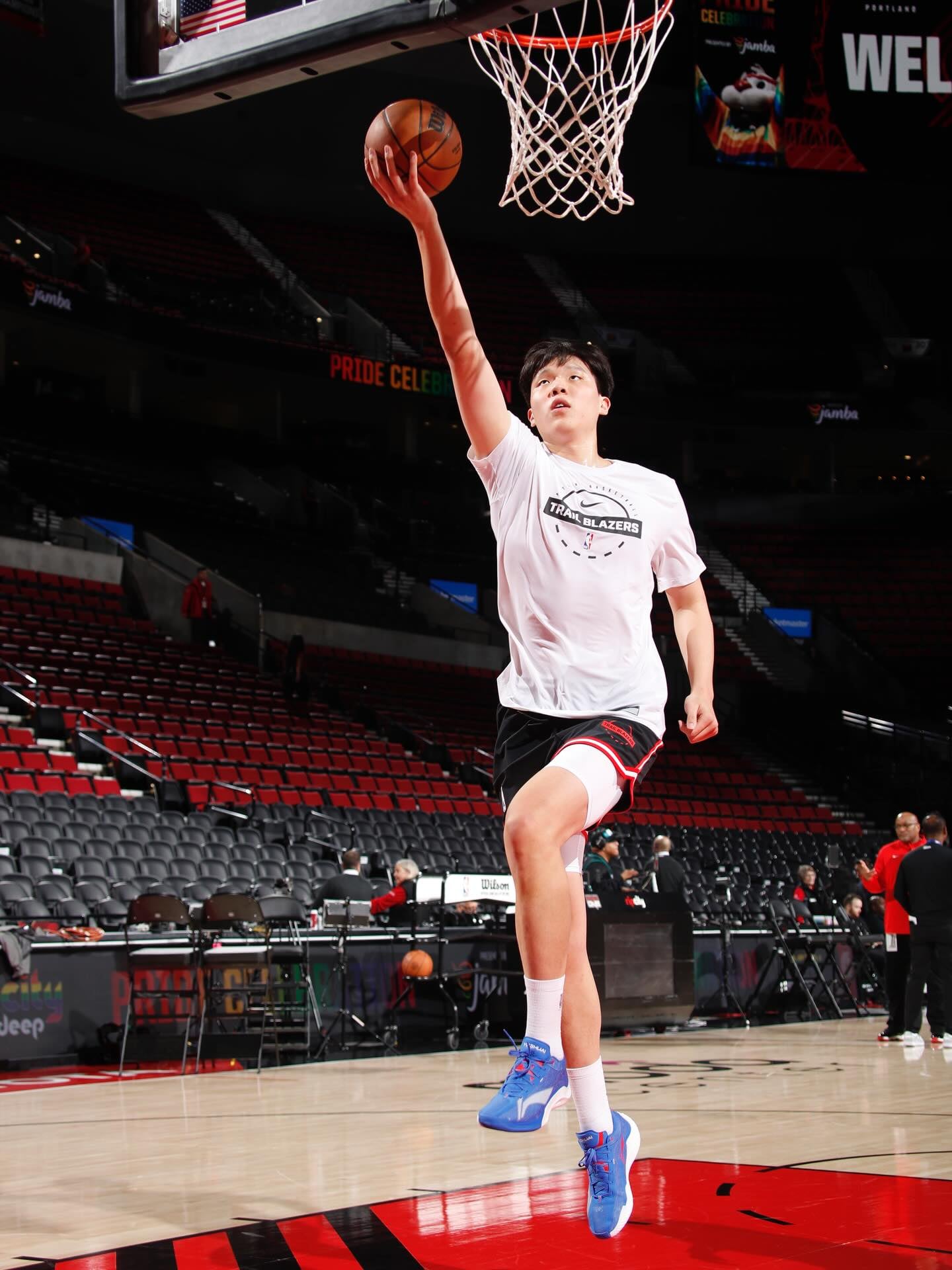 NBA/姚明被問怎麼指點楊瀚森,用神比喻回應自嘲「我就不誤人子弟了!」