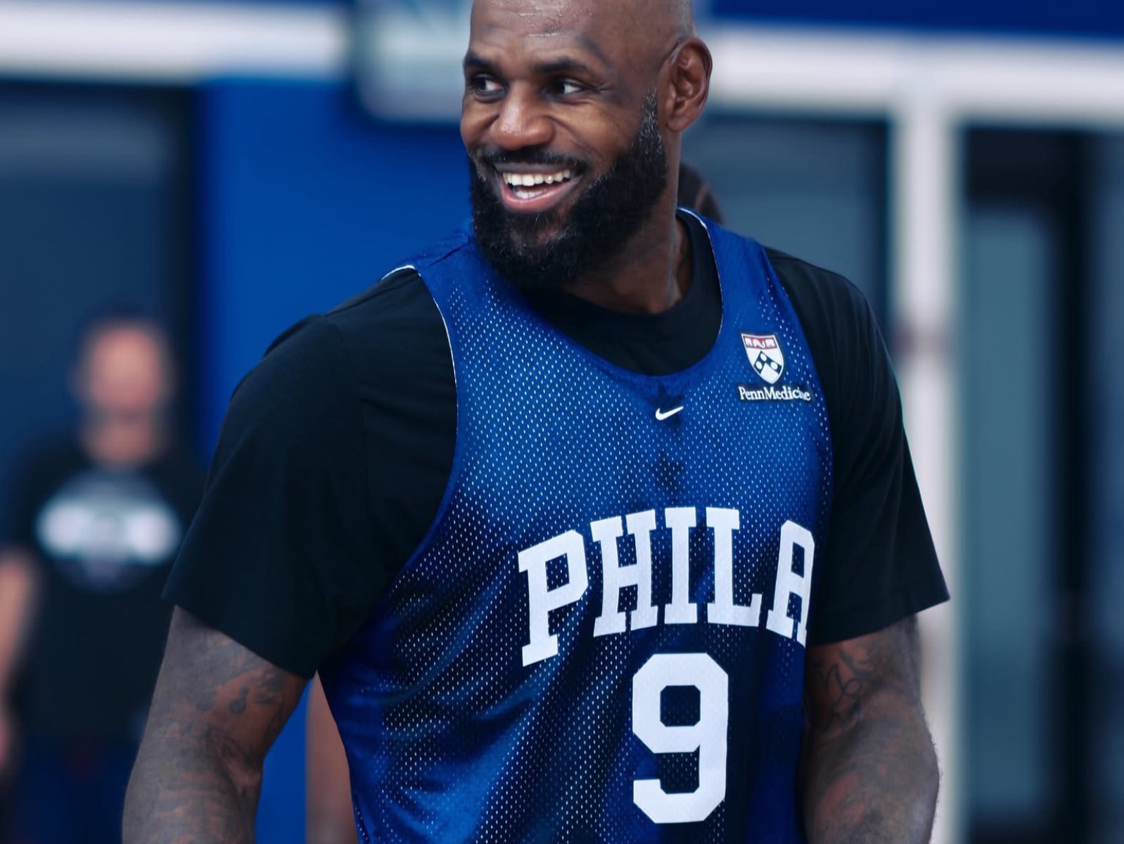 NBA／詹皇 LeBron James 傳免費搭直升機往返紐約、費城！格林力挺：「讓他安靜飛去上班！」