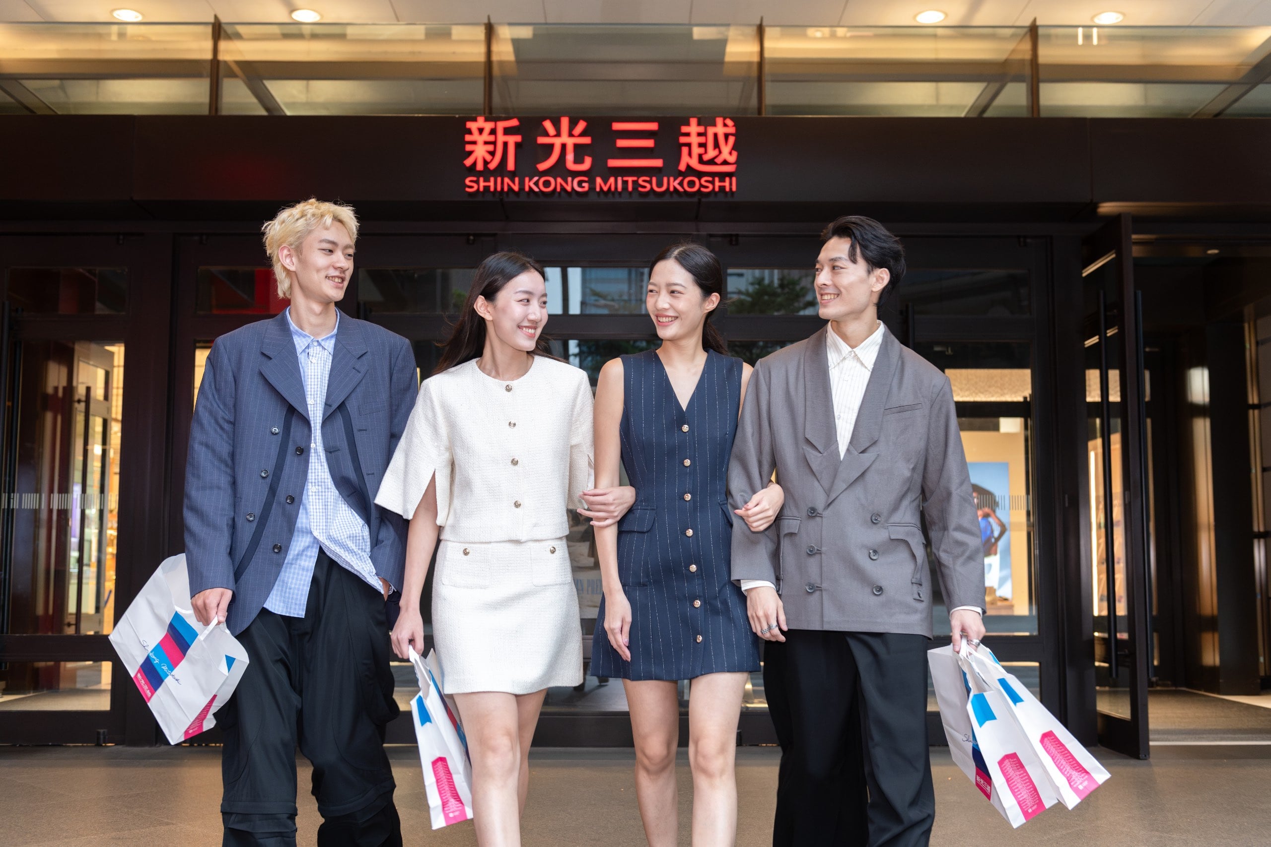 Threads 上爆款一次收齊!2026 新光三越台北信義新天地週年慶「TOP 100 MUST BUY」男士質感選物指南:從菲董愛牌墨鏡、夜跑神鞋到台韓話題裝備!