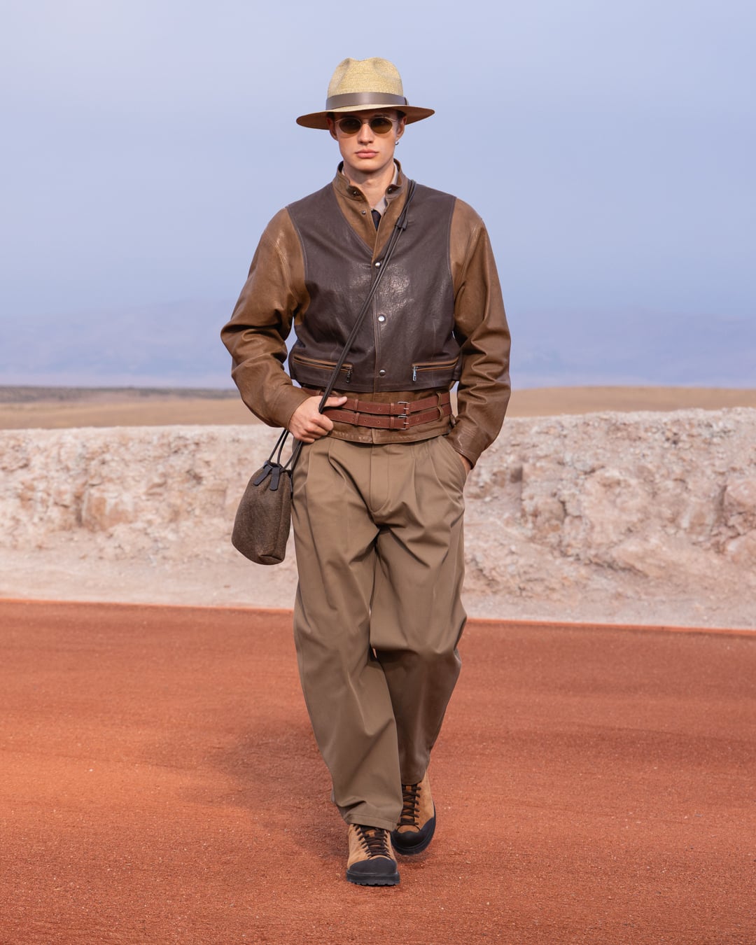 Giorgio Armani x Kith 再度攜手!「Dreams of the Dune 沙丘夢境」把義式剪裁帶進摩洛哥沙漠