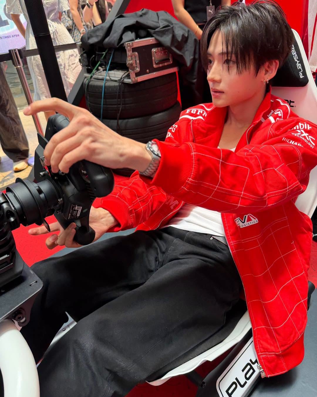 TAG Heuer 腕錶狂撩 F1 新加坡!Becky 粉鑽錶與李相沅紅色賽車外套太好看了吧