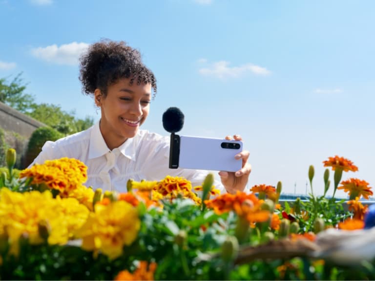 Sony 全球首款 Eclipsa Audio 麥克風 ECM-AX10 來了！24 公克超輕量，手機直接錄出 3D 空間音效⋯網喊：拍片根本升級！