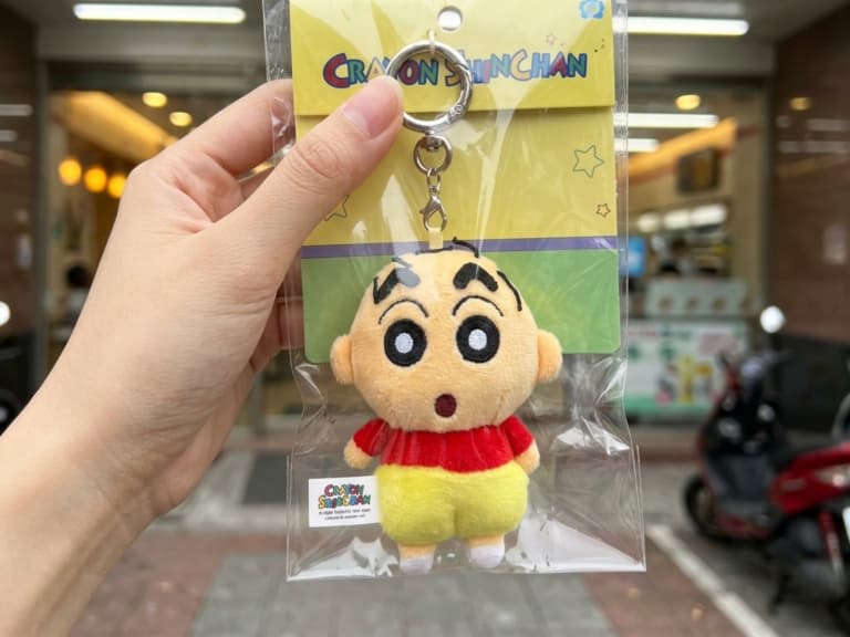 7-11 icash2.0 推出蠟筆小新兩歲造型！哪裡買、售價、3 款吊飾一次看！