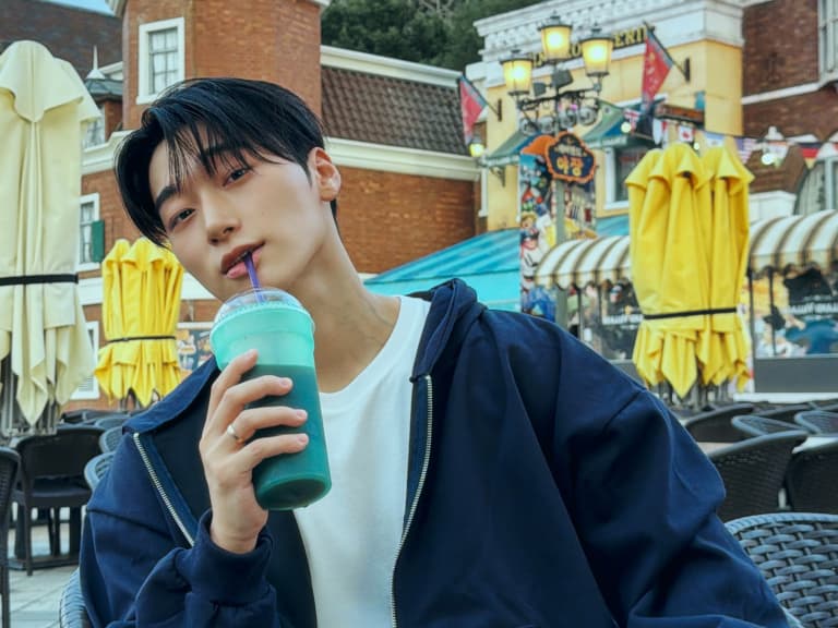 ATEEZ 崔傘曝跆拳道館長爸爸的管教！拿起愛的鞭卻打自己：「你沒有理由挨打！」
