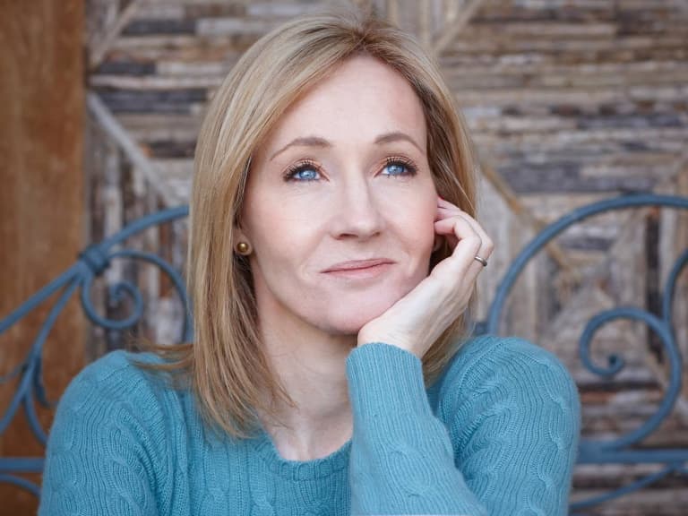 J.K. 羅琳 J.K. Rowling 靠《哈利波特》登上億萬富翁榜！獲「首位 10 億美元作家」認證！