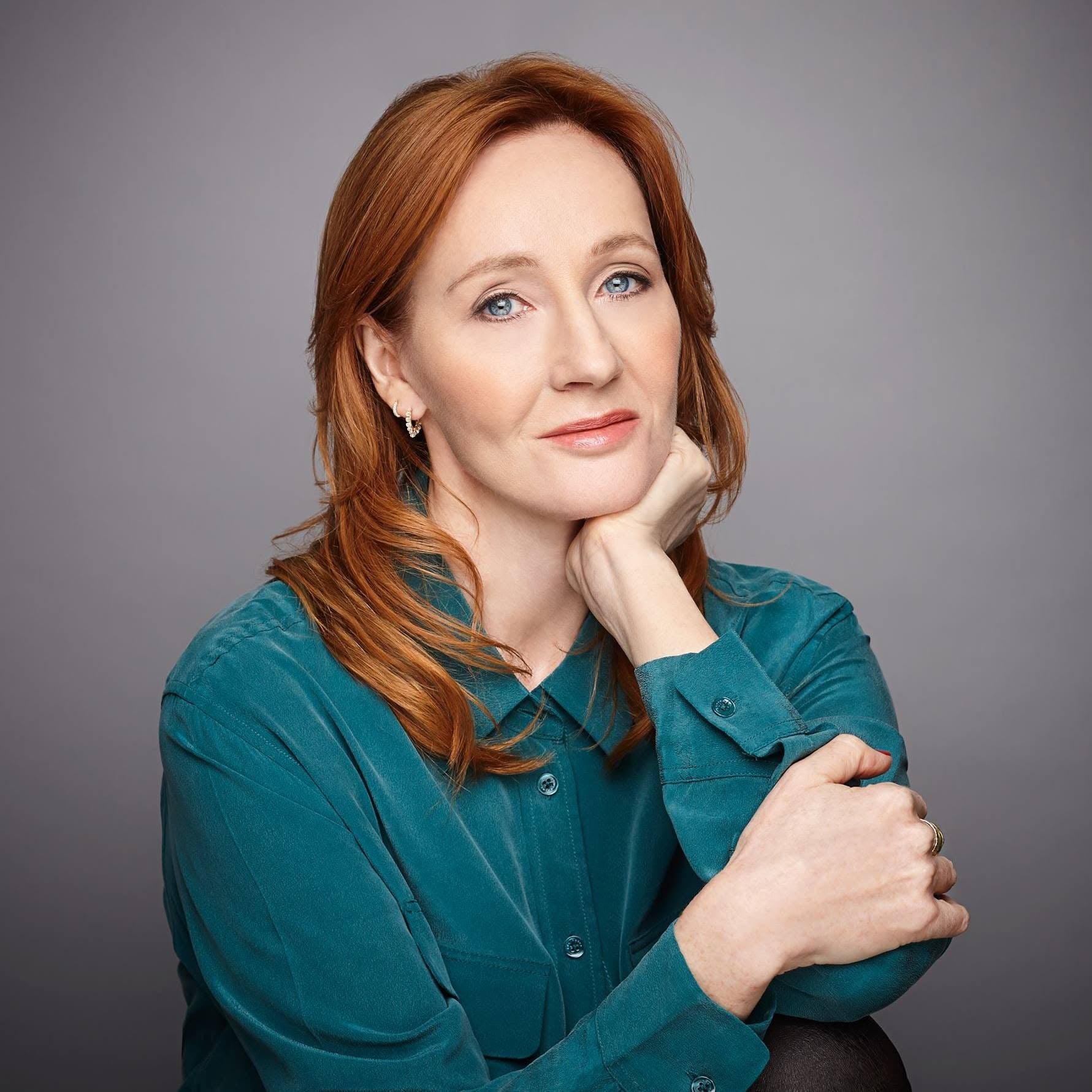 J.K. 羅琳 J.K. Rowling 靠《哈利波特》登上億萬富翁榜！獲「首位 10 億美元作家」認證！