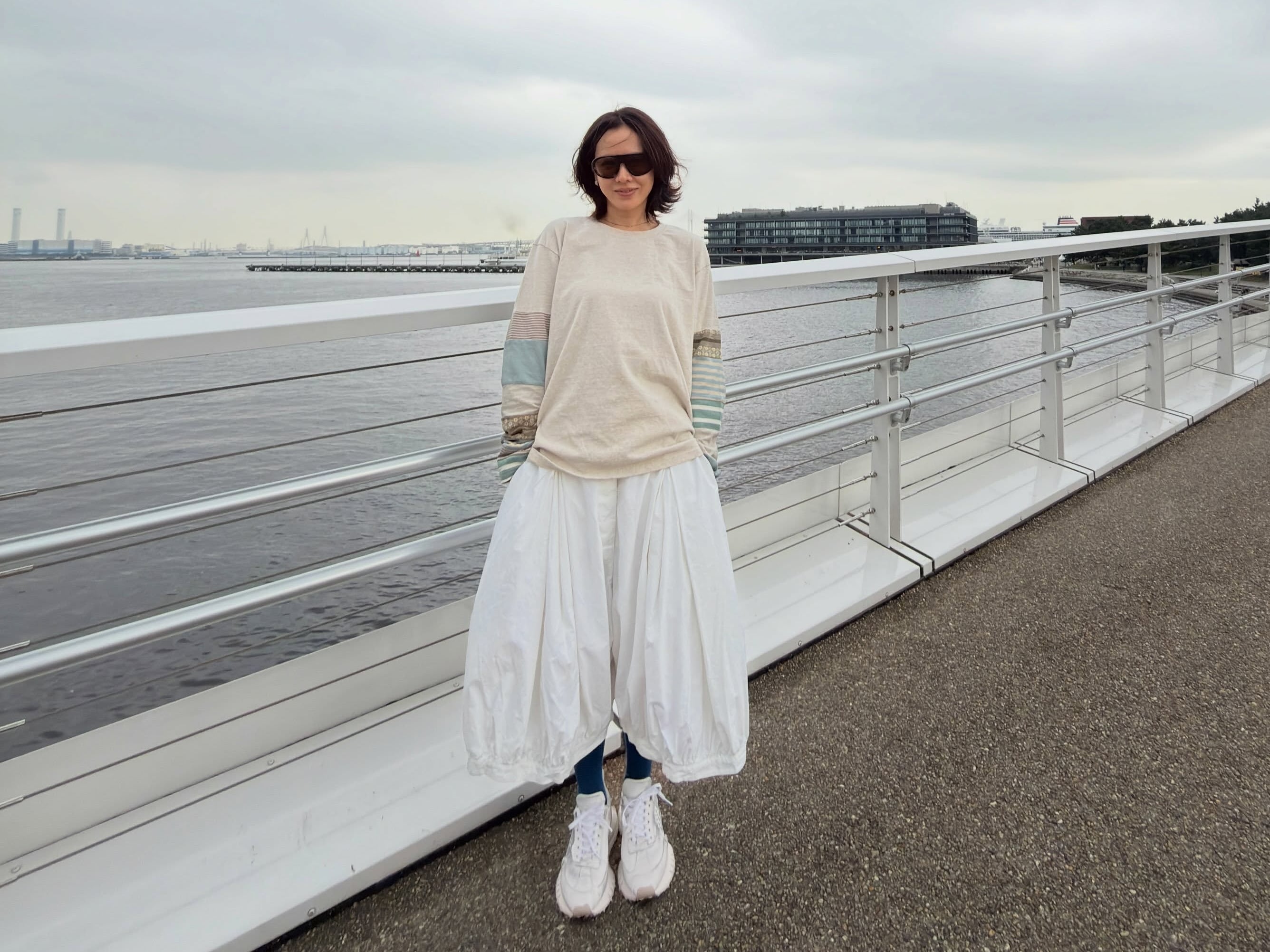 孫藝真日本橫濱曬 IG 旅行照被酸像大嬸！網友反擊：「好奇批評的人都穿什麼！」