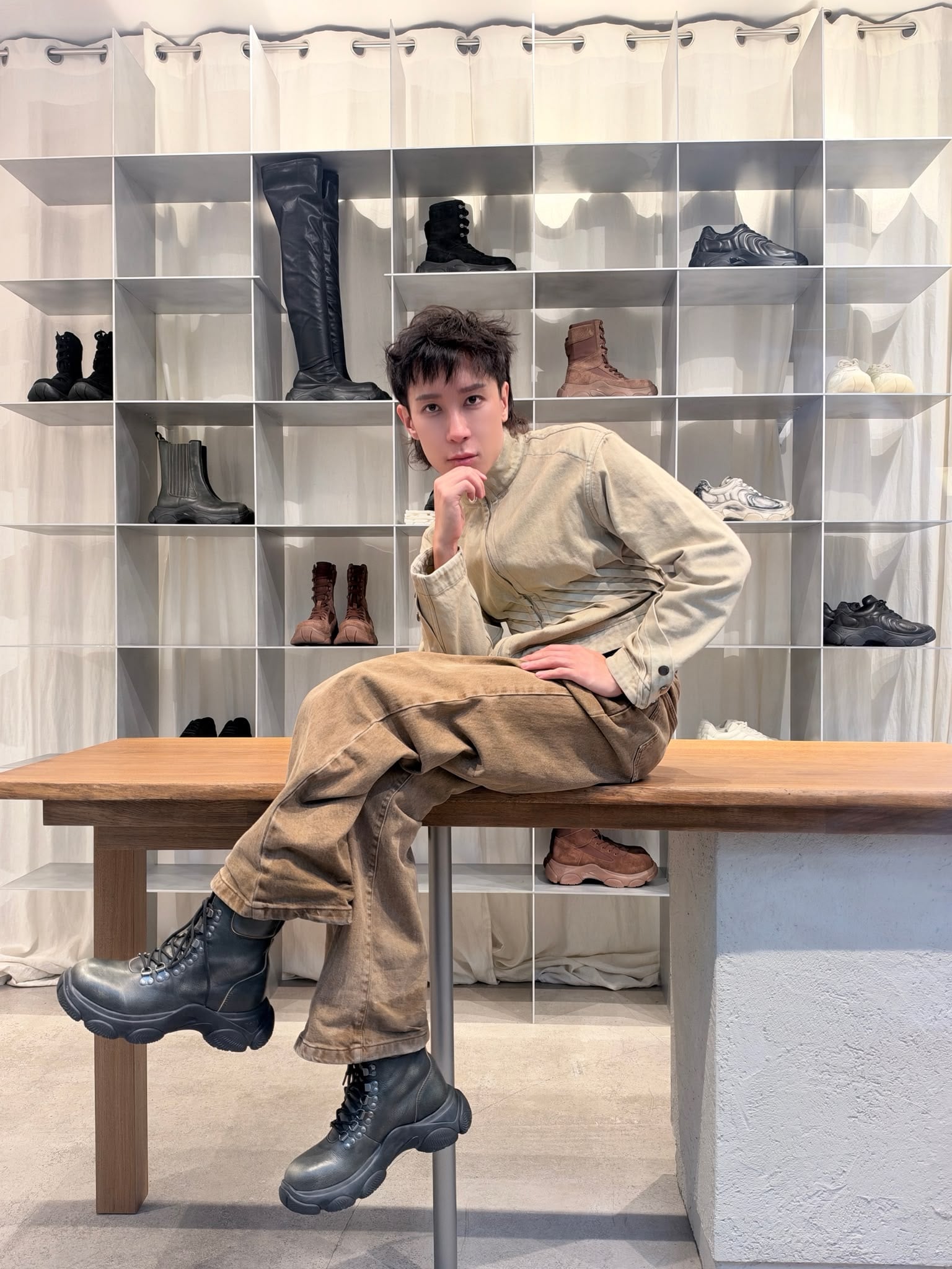 both Paris 品牌十週年全新體驗店揭幕!舒淇、張凌赫、Lisa 都愛的巴黎鞋履品牌有何來頭?