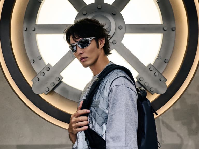 Oakley 忠孝 SOGO 專門店開幕！曹佑寧現身驚呼 鏡款 × 服飾 × 配件一次全集合！