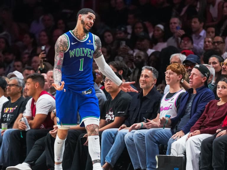 NBA／球三 LaMelo Ball 瘋狂走步三分球引熱議！球迷看傻「都快從邁阿密走到明尼蘇達！」