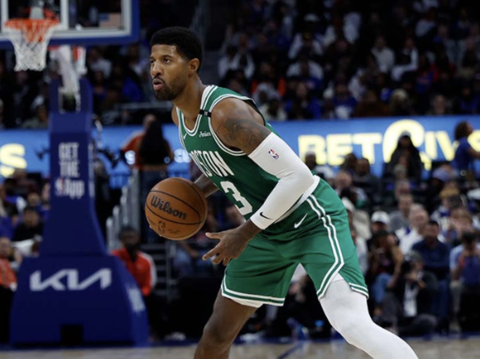 NBA／保羅喬治 Paul George 開幕戰轟 38 分創隊史紀錄！隔天吃本季首張假摔罰單 2000 美元！