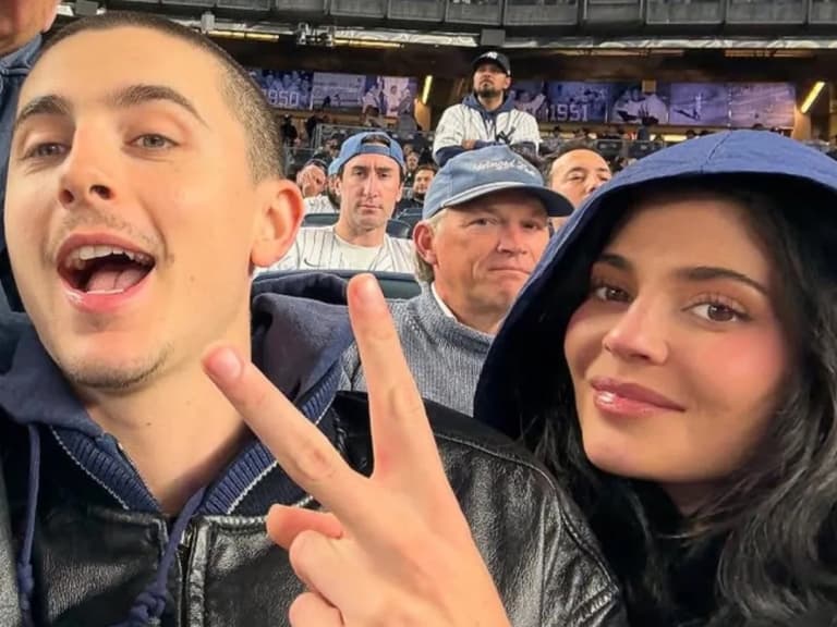 凱莉珍娜 Kylie Jenner 傳想和提摩西夏勒梅 Timothée Chalamet 結婚！消息人士曝：「擔心姊姊坎達兒珍娜先步入禮堂！」