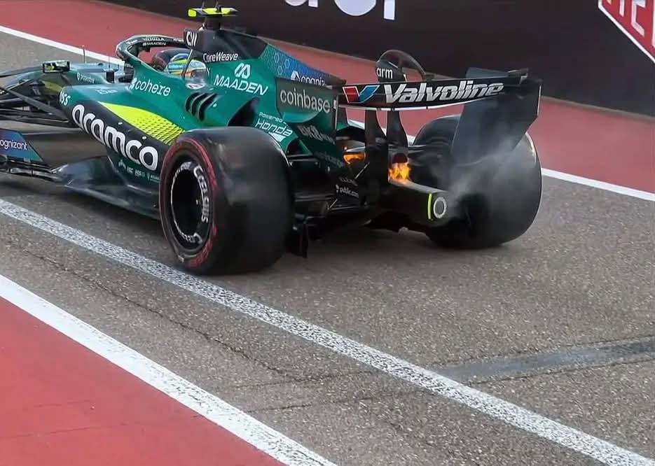 F1／Fernando Alonso 賽車不慎起火，工程師提醒「你正在燃燒」誤以為是稱讚鬧烏龍！