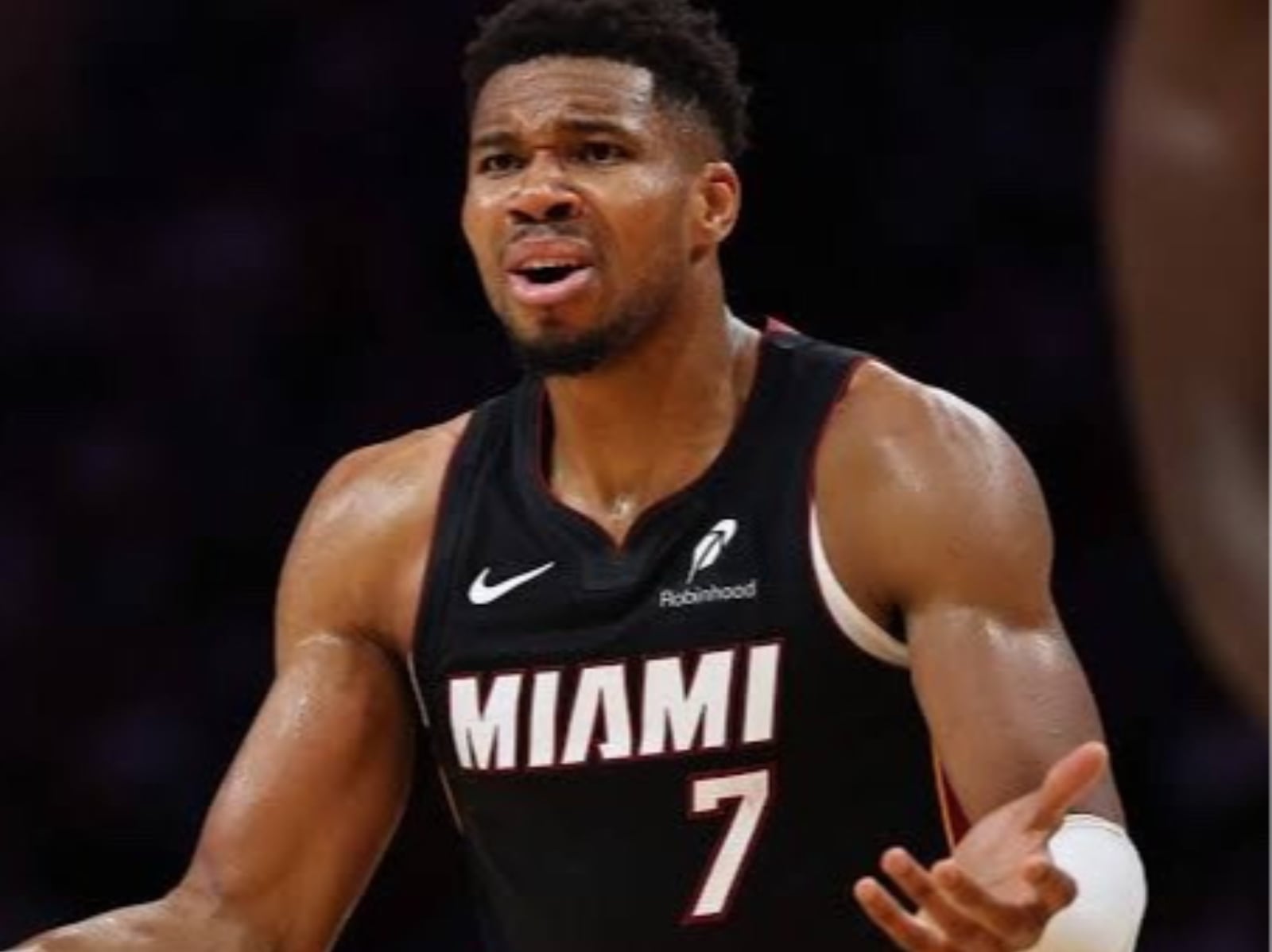 NBA／熱火開季 0 勝 4 敗創 2007 年來最慘！字母哥 29 分仍輸球，球員磨合困難還是教練調度不當？