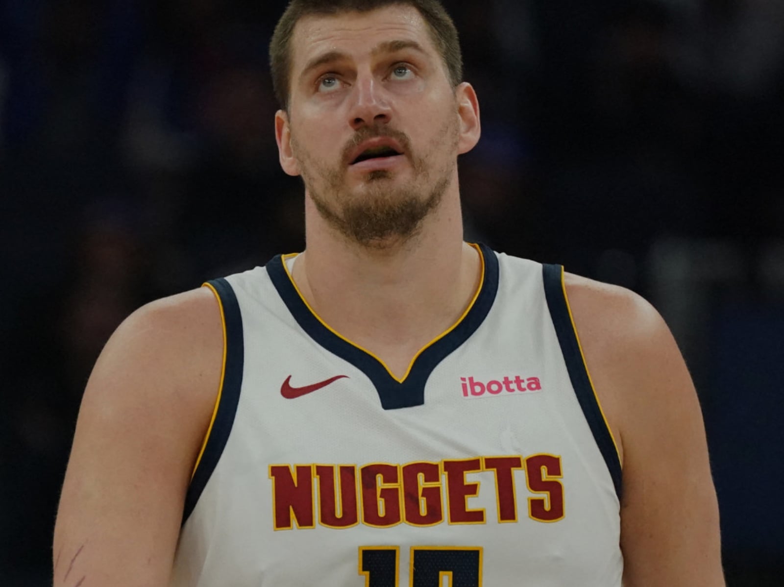 NBA／約基奇 Nikola Jokic 不滿主場球迷噓聲嗆「不是真球迷」！球迷回應：「自己打太爛欠噓！」