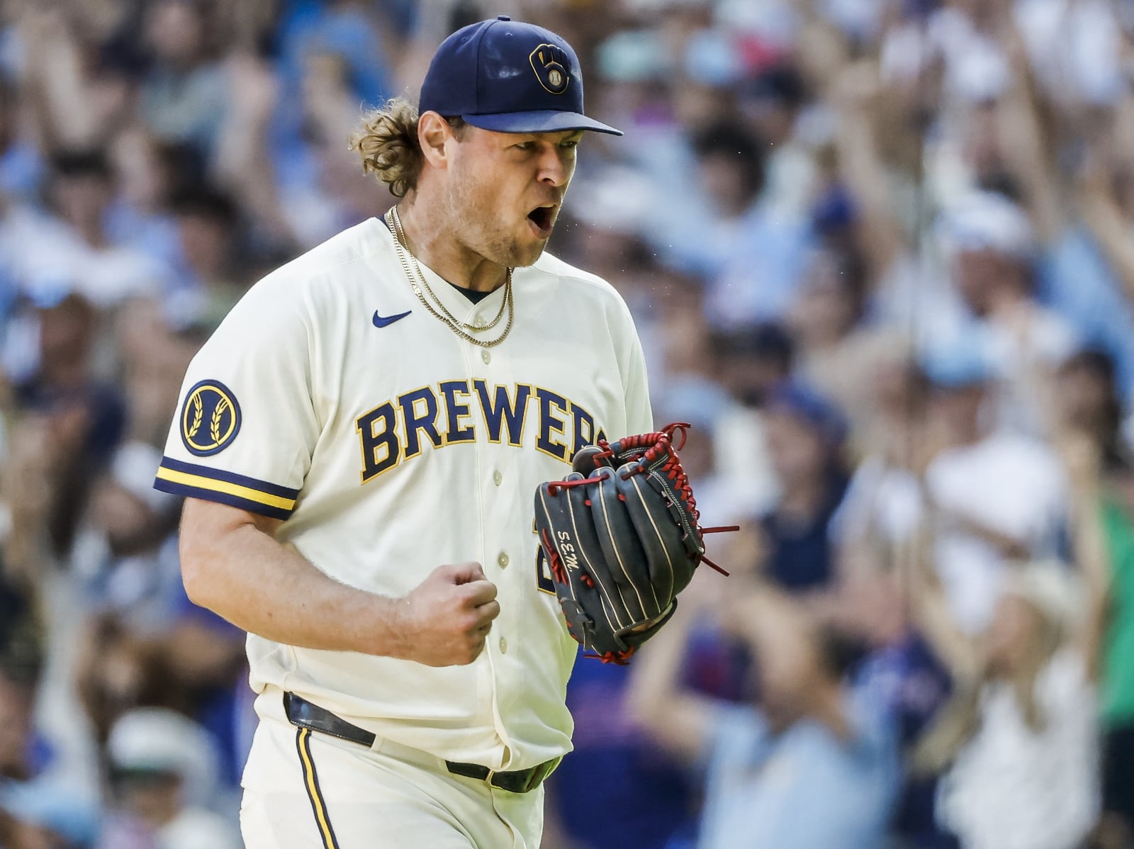 MLB／釀酒人終結者 Trevor Megill 第三戰賽前爆粗口！怒轟白色屋頂難判斷高飛球，痛批設計者！