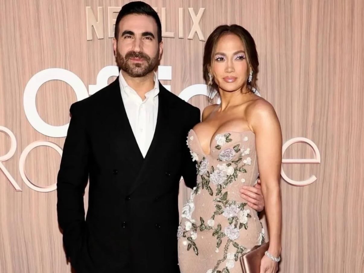 珍妮佛羅培茲 Jennifer Lopez 與布雷特戈德斯坦 Brett Goldstein 傳緋聞！匿名消息稱：「男方友人擔心他受傷！」