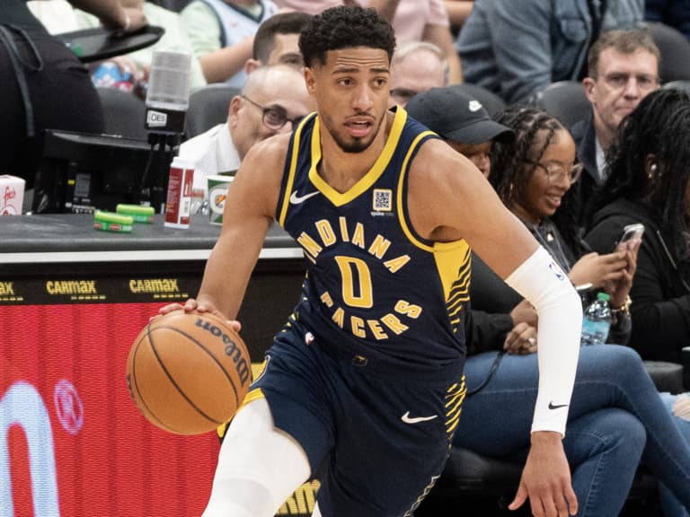 NBA／哈利伯頓 Tyrese Haliburton 左腿筋拉傷至少缺 2 週！球迷優心復健節奏過快！