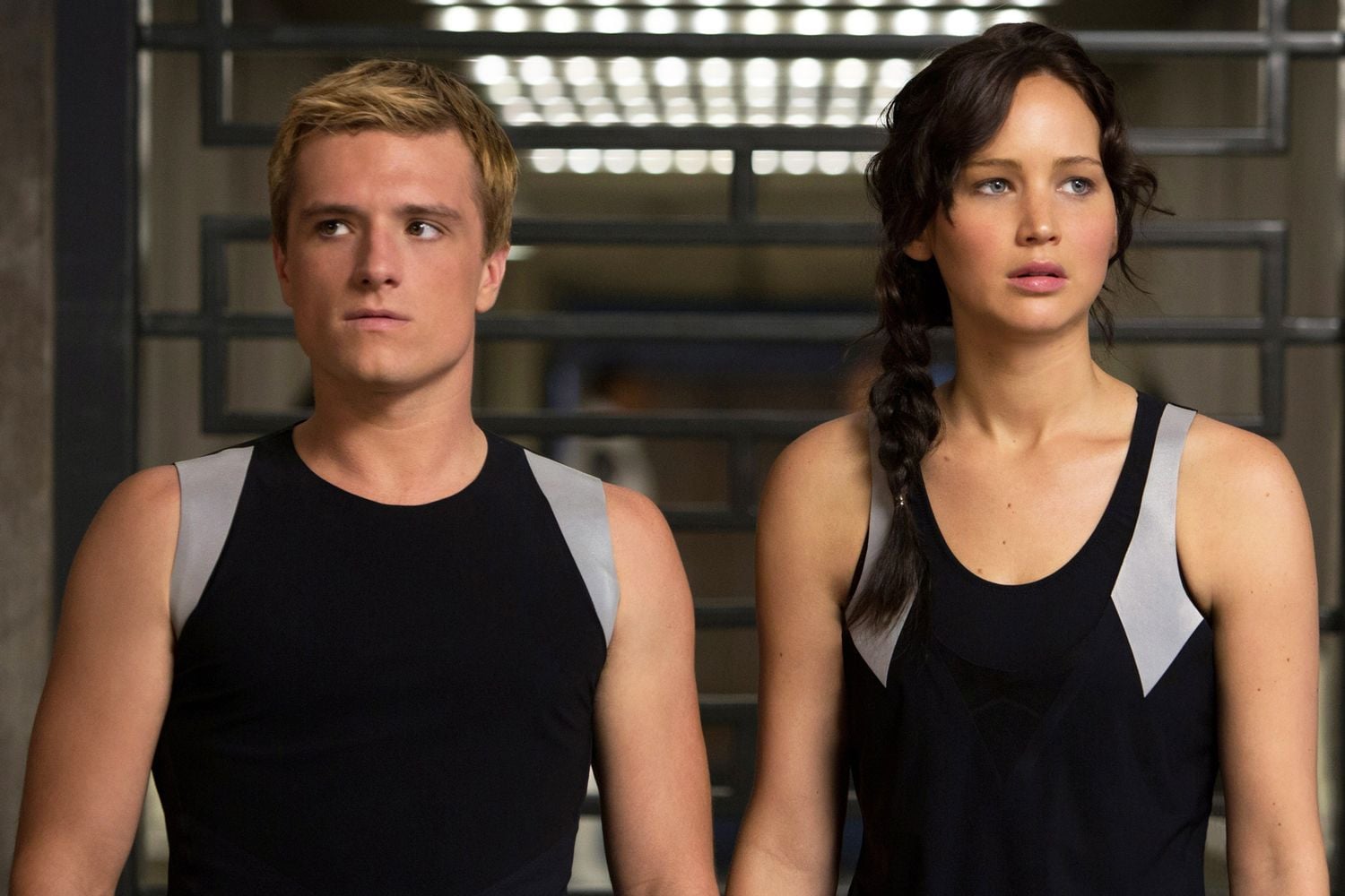 珍妮佛勞倫斯 Jennifer Lawrence 重新回歸《飢餓遊戲:黎明收割》!拍攝現場感性喊:「難以置信!」