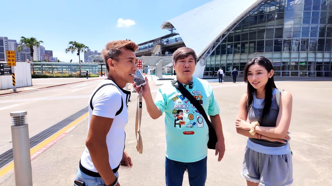胡瓜《下面一位》百歲旅行團新竹找小吃!高鐵站求搭便車,正妹神似采子掀熱議!