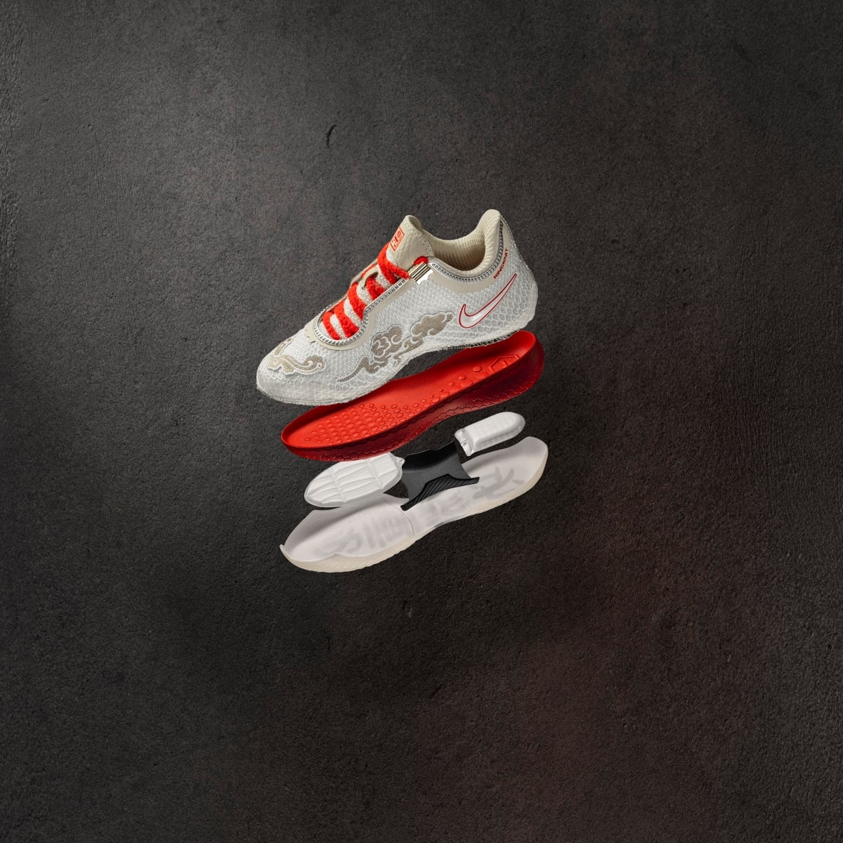 Nike LeBron 24 完整亮點解析!歷代最輕戰靴、發售時間一次看!