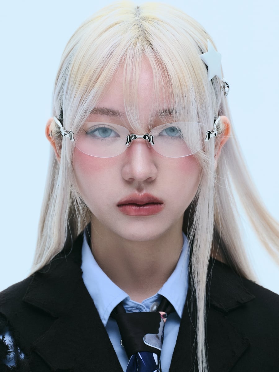 曾獲 NewJeans 青睞!Oliwa 攜 KlassiC.、蓋亞高校推出《2075☆校外教學日》Y2K 聯名系列!