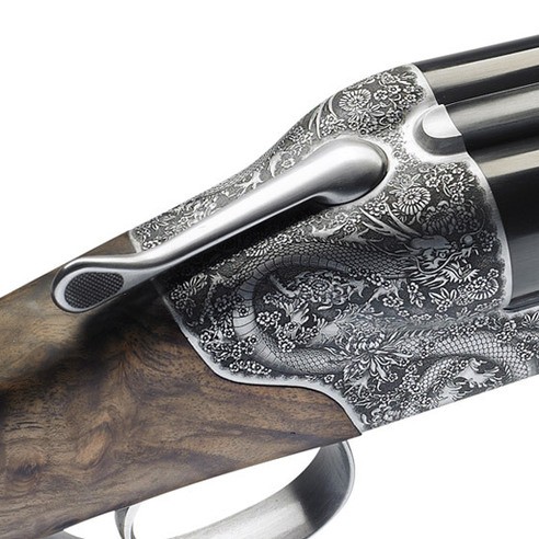 Marc Newson 設計新作公布：一桿紋飾華美而東方的雙管獵槍