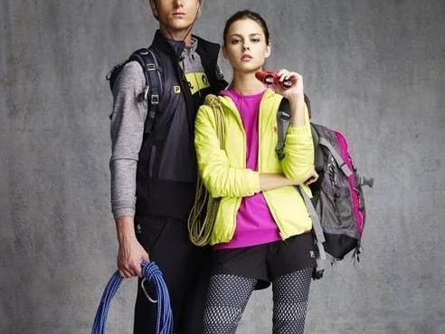 FILA OUTDOOR系列　斑斕色彩搭配輕量保暖素材 　時尚、保暖、輕量兼具　