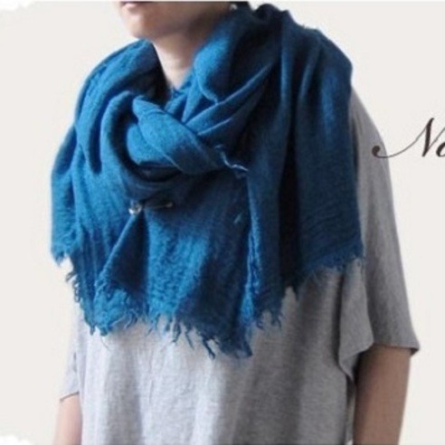 冬天必學！超實用的 60 種圍巾圍法　讓你的冬季造型不再一成不變