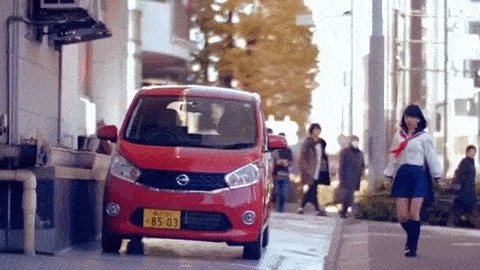 Nissan 汽車廣告　瞬間換衣不是特效！路人嚇呆