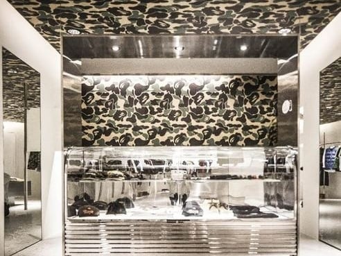 A BATHING APE®重返台北 BAPE STORE® TAIPEI 2015年1月1日 於台北仁愛圓環重新登陸