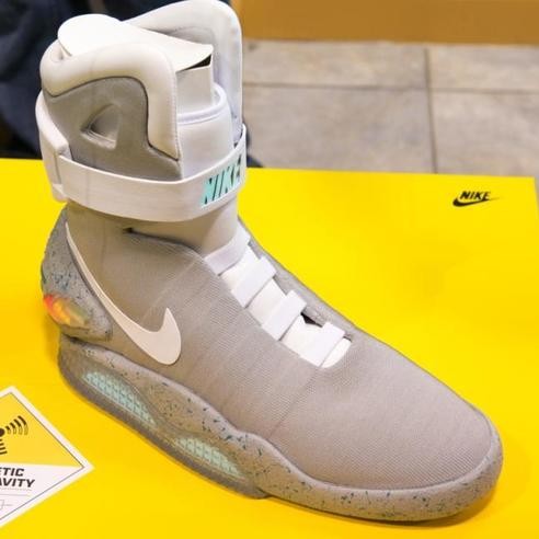  【JUKSY x HypeSphere】 NIKE設計師再度透露《回到未來2》中的「自動綁鞋帶」球鞋將在2015年發售