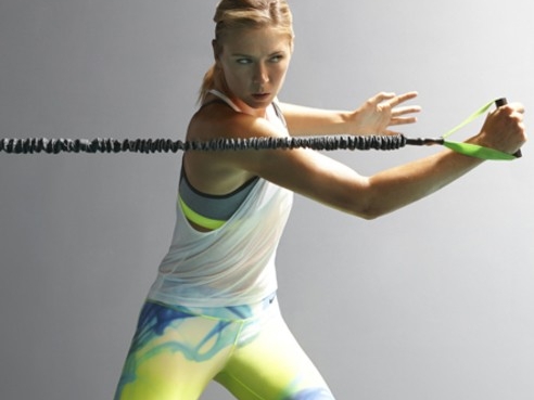 NIKE WOMEN：網球運動員 MARIA SHARAPOVA