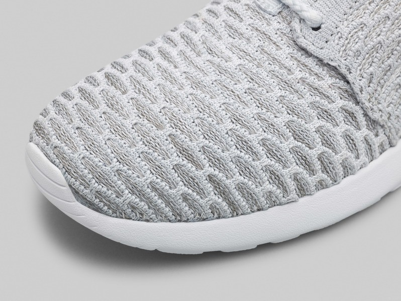 更簡約,更出色:NIKE ROSHE FLYKNIT技術造就全新極簡主義