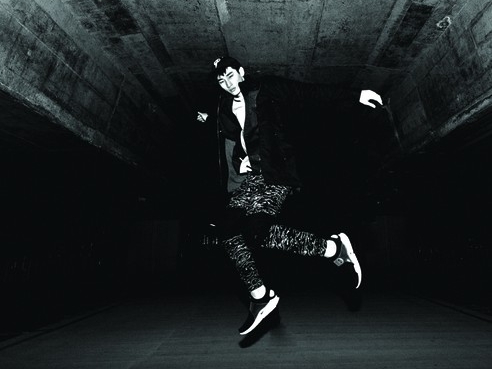 光夜之際,Publish Brand x PHANTACi 2015 春聯名新作 "Shark Reflect" Jogger Pants!
