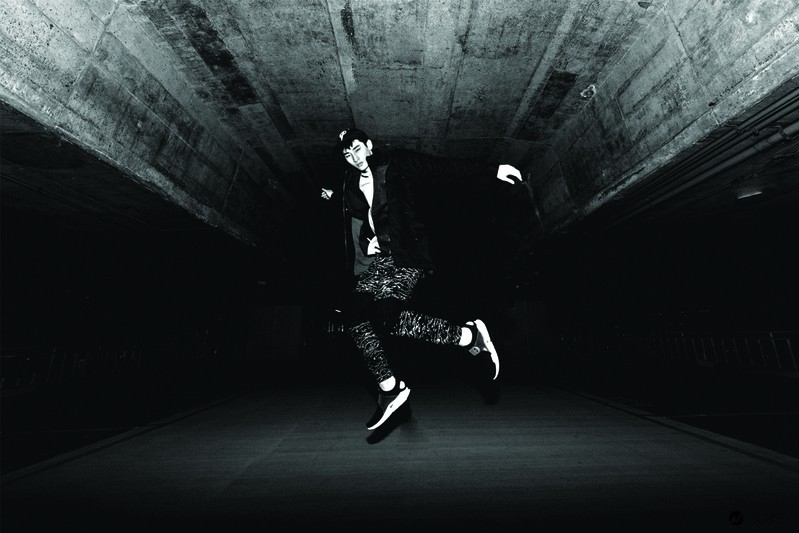 光夜之際,Publish Brand x PHANTACi 2015 春聯名新作 "Shark Reflect" Jogger Pants!